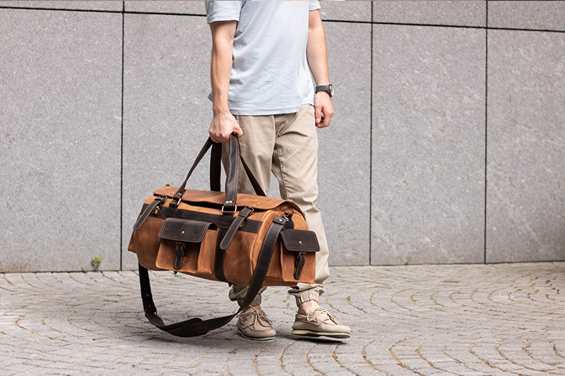 🧳 "Bison" Leather Travel Bag – Handmade Duffel for Men 🐂
