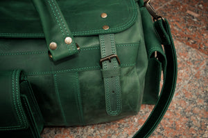 🧳 "Bison" Leather Travel Bag – Handmade Duffel for Men 🐂